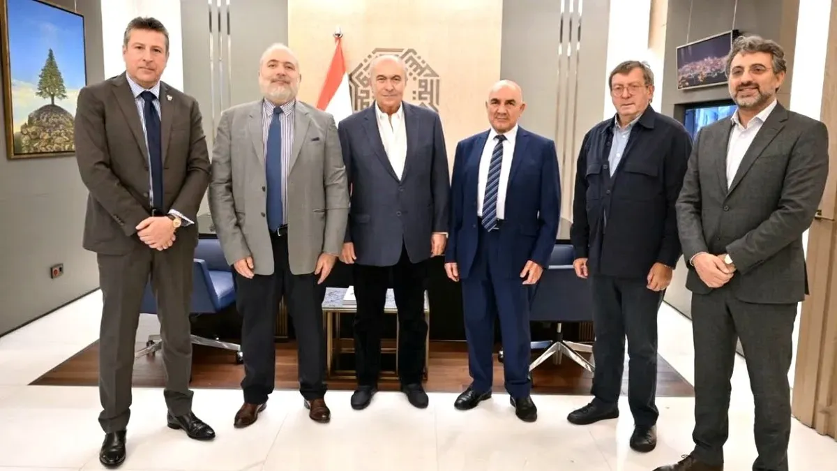 Makhzoumi meets delegation from the “Federalism Conference” and the “Peace Forum”: We support government decisions that strengthen the state’s authority