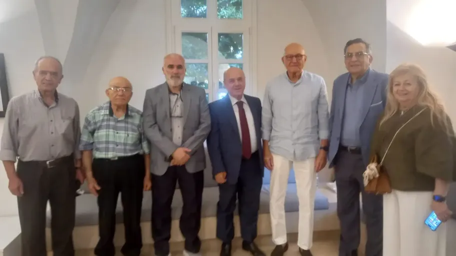 الرئيس تمام سلام مستقبلا وفد تجمع الهيئات الإسلامية ومجلس عمدة بيروت