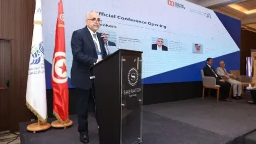 كركي متحدثا في مؤتمر التقاعد العربي الثامن